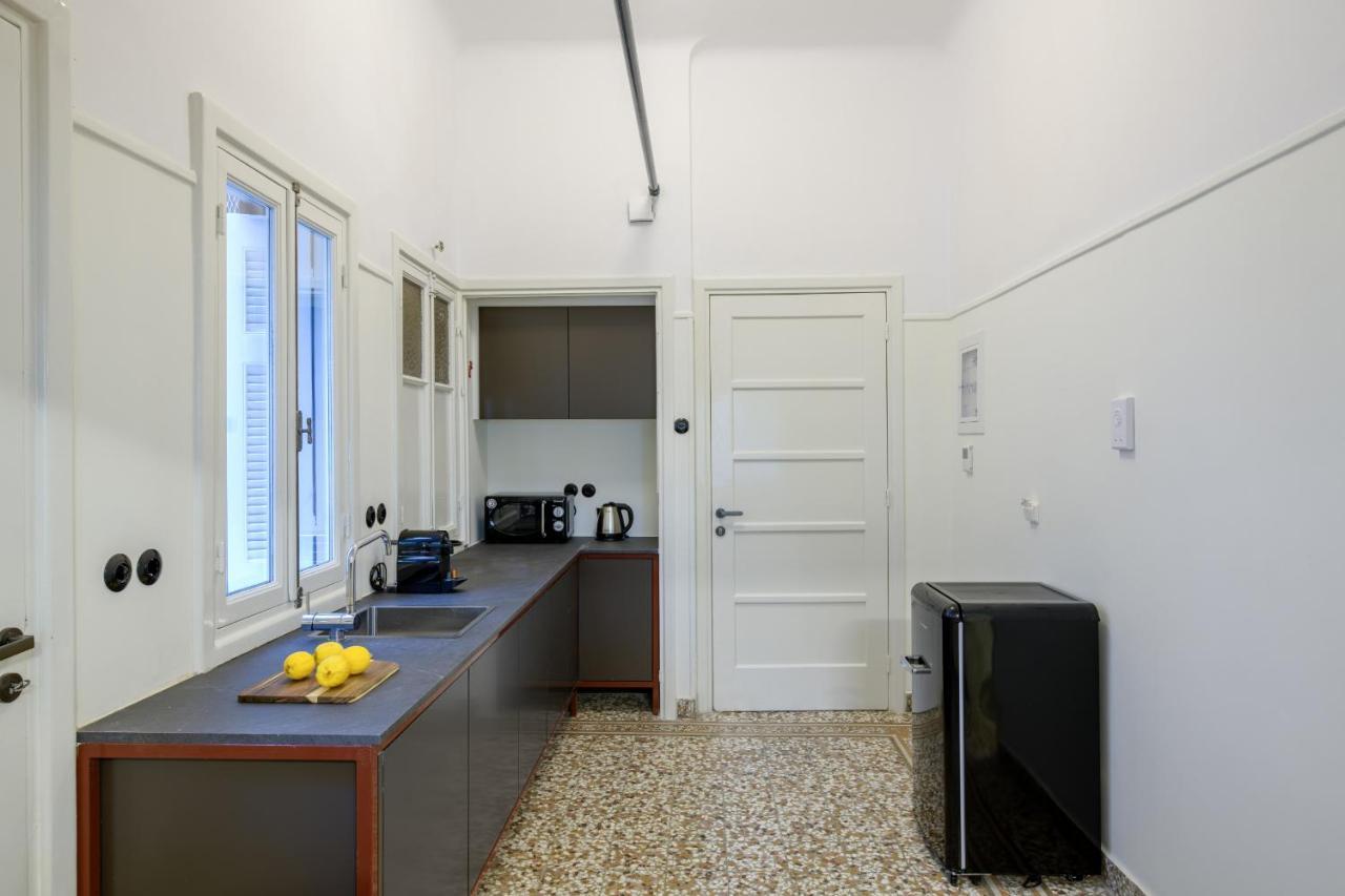 Your 4 Bdrm Dream House Acropolis View & Jacuzzi 아테네 외부 사진